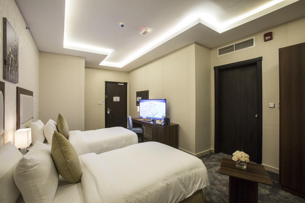 The Town Hotel 3*