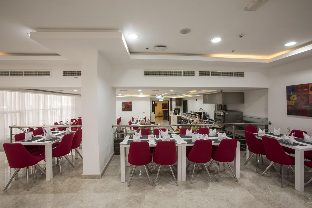 Hotel The Town Doha